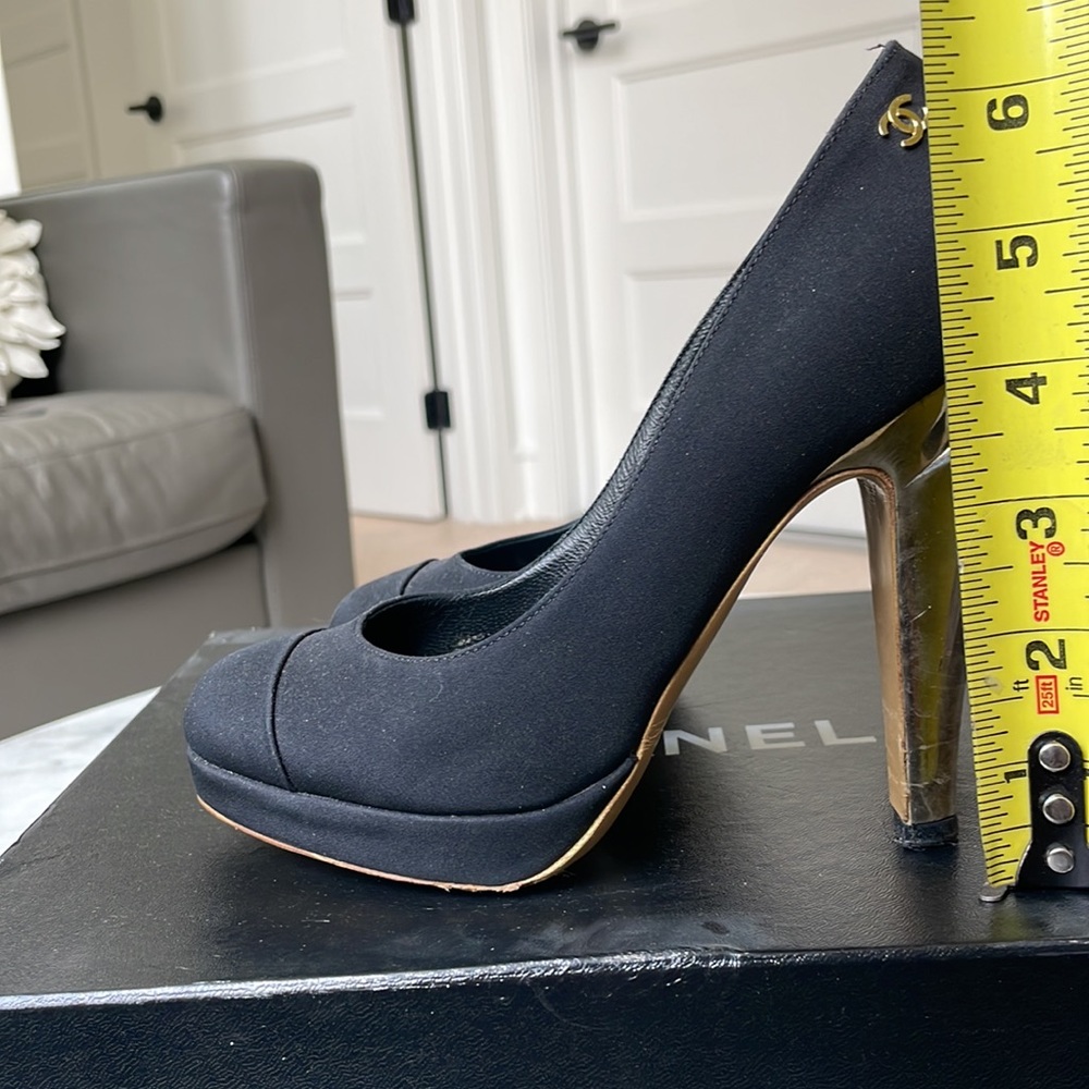 Chanel Pumps - Picture 10 of 17